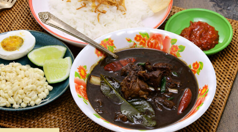 5 makanan indonesia masuk daftar hidangan terbaik di dunia rawon geser rendang