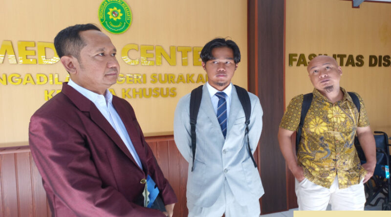 bak mobil esemka jokowi luas jadi alasan aufaa beli kendaraan produk pt solo manufaktur kreasi