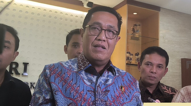 bareskrim tangguhkan penahanan 4 tersangka kasus pagar laut tangerang termasuk kades kohod