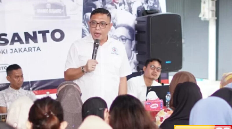 breaking news anggota dprd jakarta brando susanto meninggal dunia saat memimpin halalbihalal di atas panggung