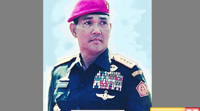 deretan brevet dan penghargaan jenderal try sutrisno dari komando kopassus hingga kualifikasi taipur 1