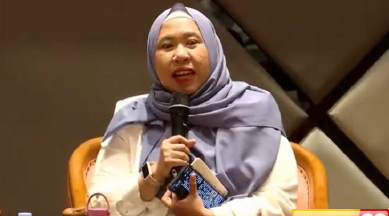 hadiri seminar ui sri gusni perempuan bisa memimpin lewat keberanian ala kartini