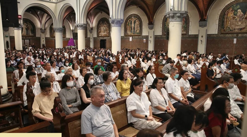 jadwal misa malam paskah di gereja katedral jakarta hari ini