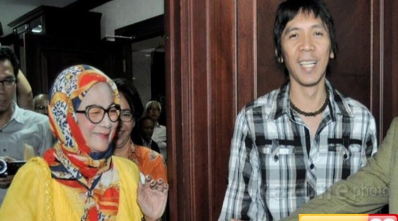 kabar duka bunda iffet meninggal dunia usai dirawat di rumah sakit