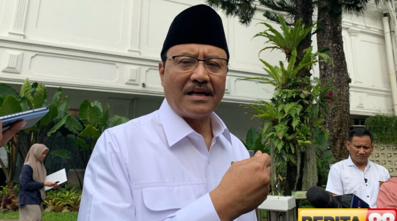 prabowo panggil mensos dan mendikdasmen ke istana bahas perkembangan sekolah rakyat