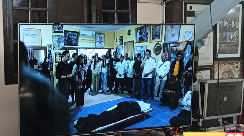 suasana terkini rumah duka bunda iffet di markas slank gang potlot jaksel