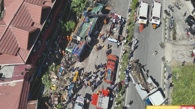 cerita mengerikan korban selamat kecelakaan maut bus als di padang