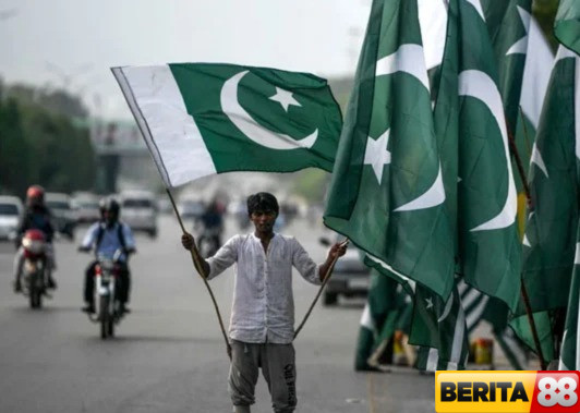 diterpa perang imf prediksi ekonomi pakistan tetap tangguh dan pendapatan naik rp1138 triliun