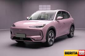 geely luncurkan varian galaxy e5 yang bisa melesat hingga 610 km