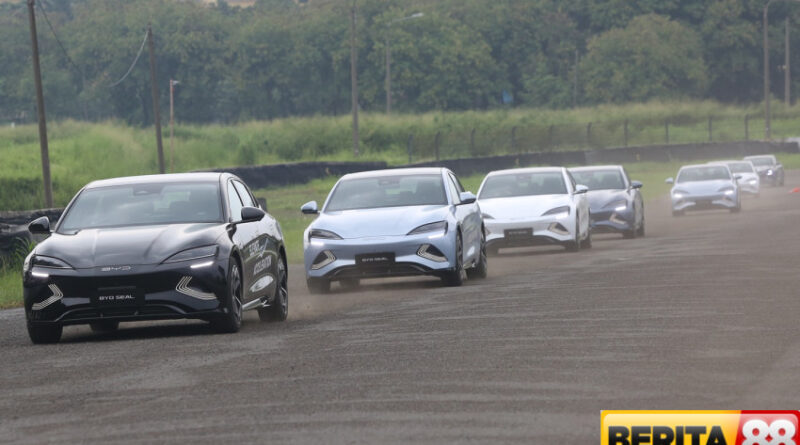 indonesia pasang target gila 100 ribu mobil listrik mengaspal akhir 2025 realita atau omon omon