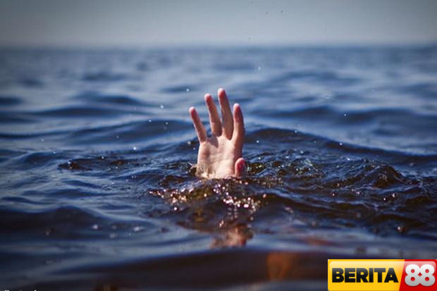 kapal tenggelam di bengkulu 7 wisatawan tewas 1
