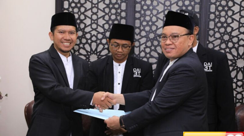 kemenag berikan penghargaan kepada 3 dai inspiratif di wilayah 3t