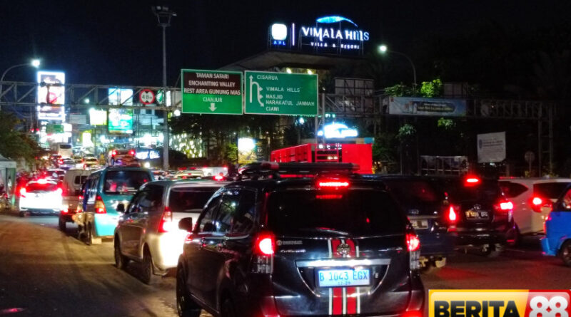 libur panjang waisak 2025 jalur puncak kembali ramai malam minggu ini