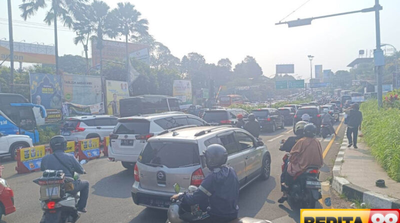 long weekend waisak 2025 polisi berlakukan sistem ganjil genap di kawasan puncak