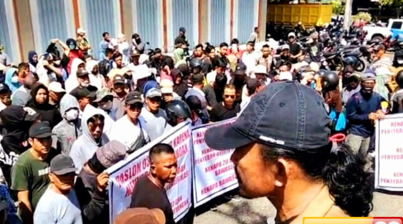 massa kembali geruduk kantor bawaslu bengkulu selatan
