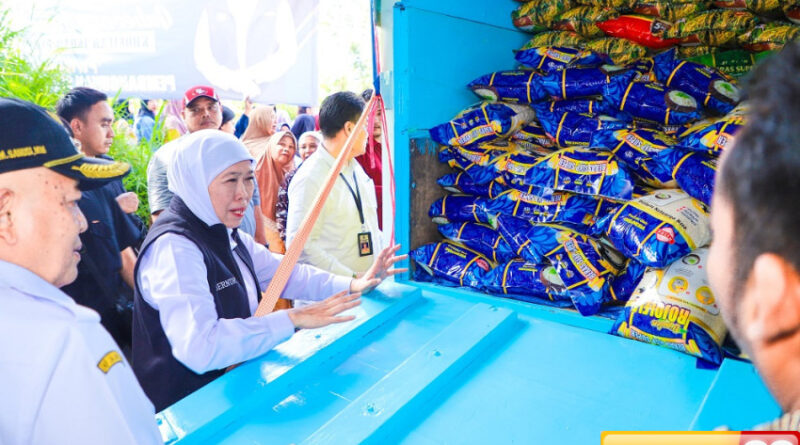 masyarakat singosari malang serbu pasar murah khofifah wujudkan ketahanan pangan dan zero stunting di jatim