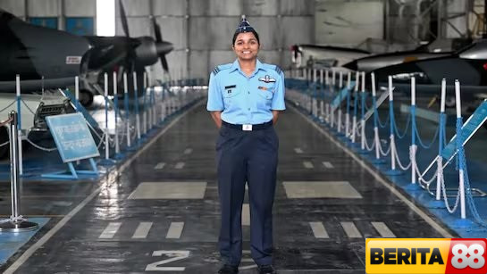 pakistan tangkap pilot perempuan pertama india setelah pesawatnya ditembak