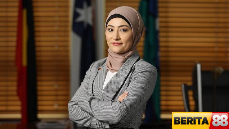 pernah mencari suaka ke australia dengan perahu dari indonesia kini jadi senator muslimah berhijab pertama