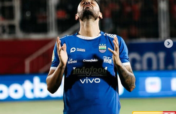 persib borong penghargaan individu liga 1 20242025 tyronne del pino pemain terbaik
