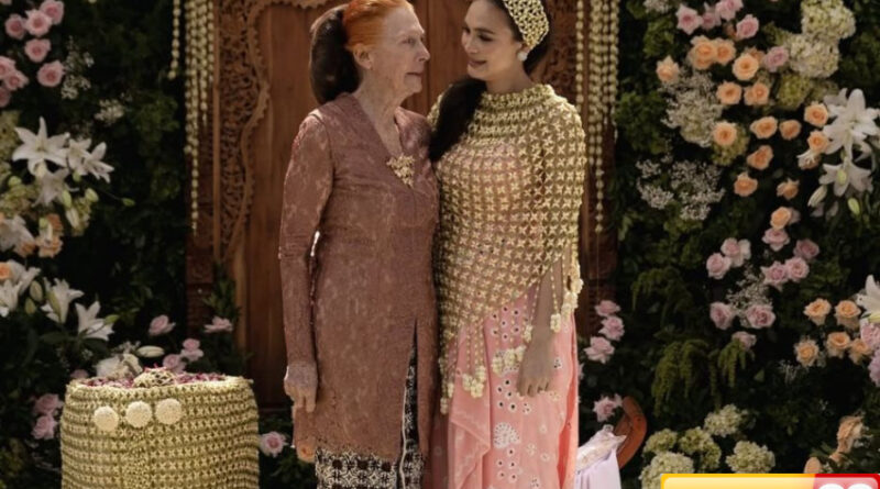 profil desa maya waltraud maiyer ibunda luna maya