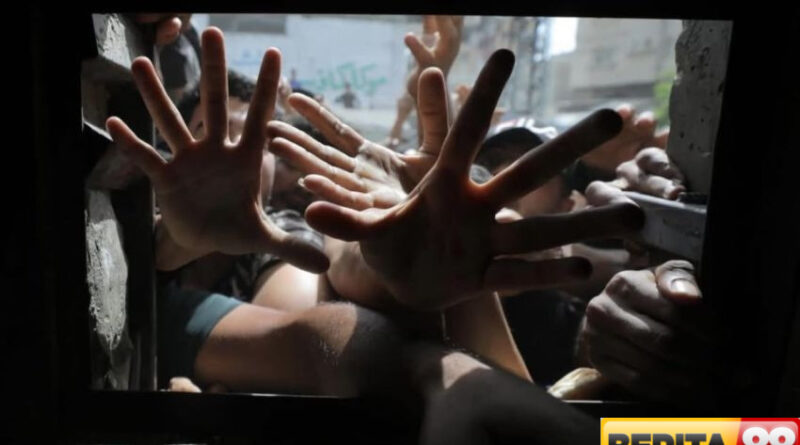 setelah 11 minggu tanpa bantuan ribuan warga gaza serbu pusat pemberian sembako