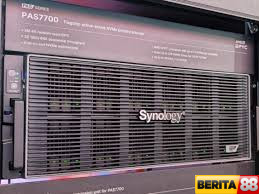 synology pas7700 diperkenalkan bisa menyimpan data hingga 165 petabyte