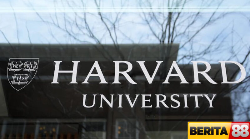 trump ungkap alasan pelarangan mahasiswa asing di harvard
