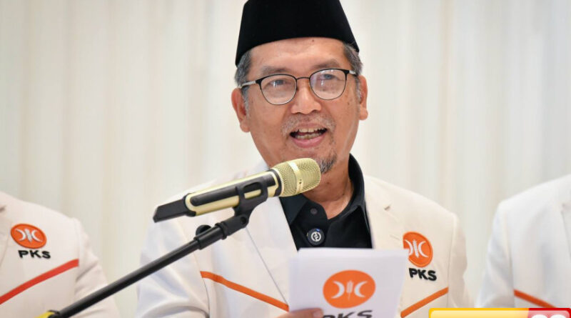 almuzzammil yusuf sebut pks prioritaskan bertemu presiden prabowo