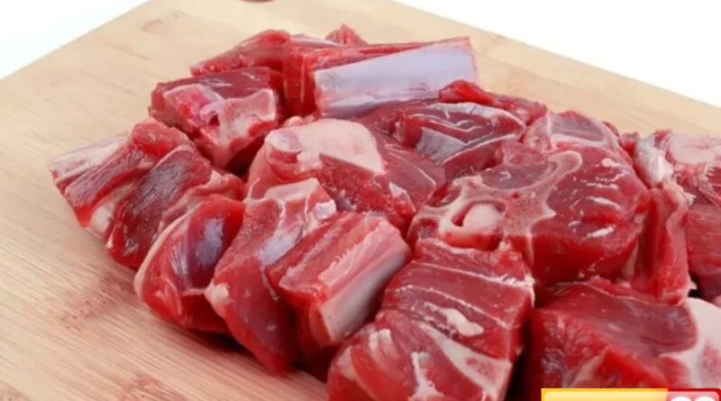 atasi bau prengus daging kambing dengan daun pepaya begini cara praktisnya