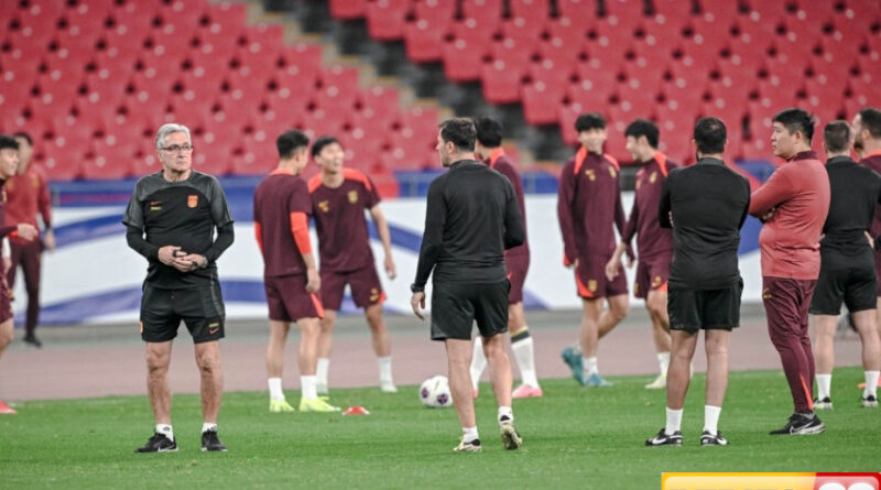 china gertak timnas indonesia ngaku siapkan 10 penyerang main di gbk