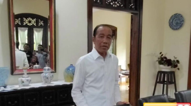 jokowi santai namanya dikaitkan dengan kapal jkw dan tambang nikel di raja ampat