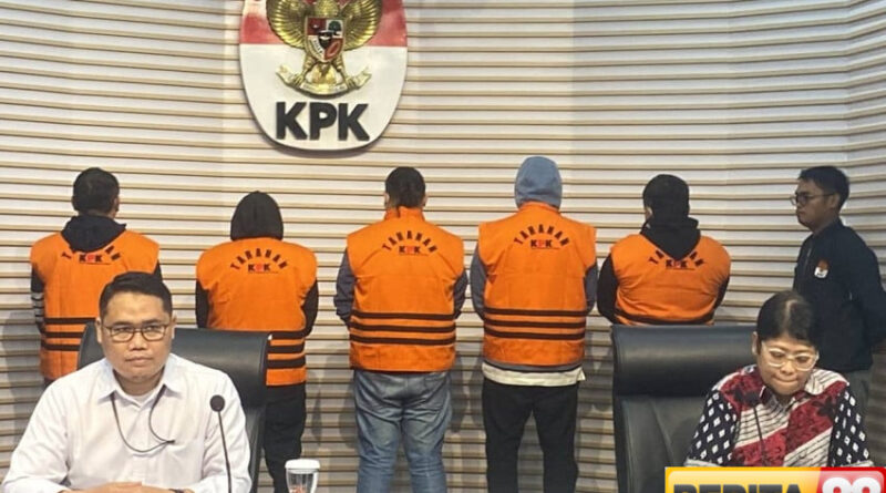 kepala dinas pupr sumut dan 4 tersangka lain langsung pakai rompi tahanan kpk