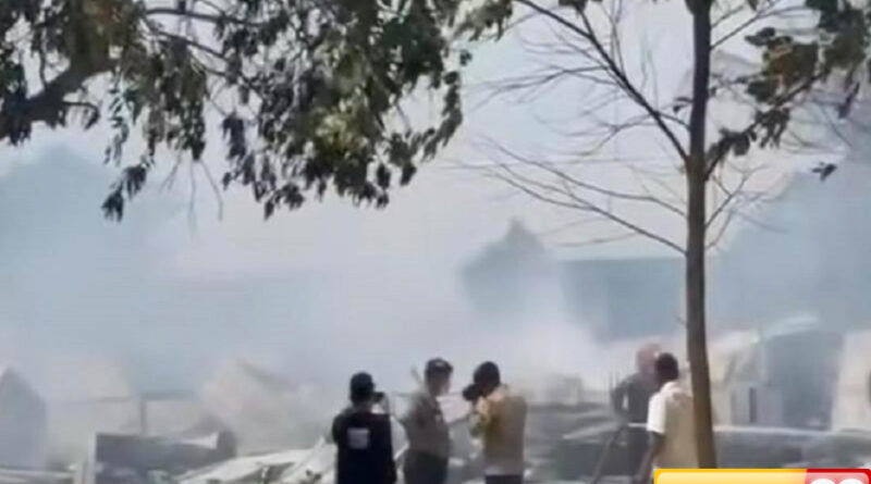 kerusuhan siak 18 mess karyawan 15 kendaraan dan 5 kantor dibakar