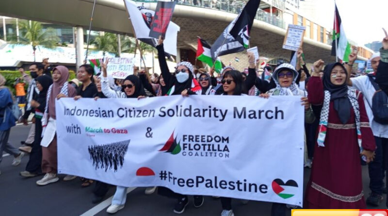 massa aksi bela palestina longmarch di cfd dari kedubes as hingga mesir