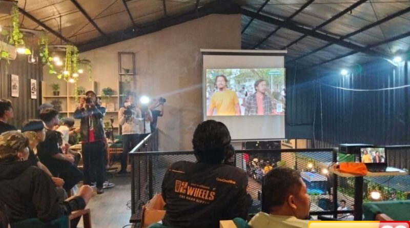 nobar sinetron preman pensiun x di bandung meriah penonton tertawa hingga tersentuh