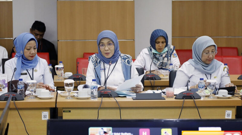 pemprov jakarta godok raperda ktr warga merokok sembarangan bakal didenda rp250000