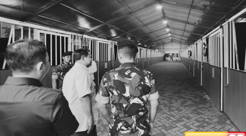 prabowo kunjungi resimen kavaleri berkuda ronggolawe tni ad ada apa