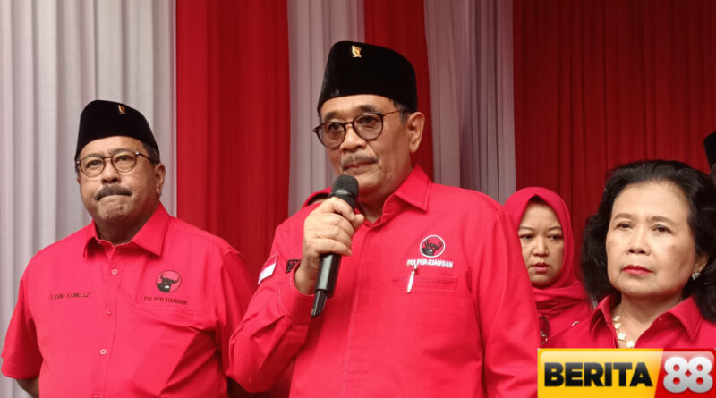soal proyek penulisan ulang sejarah djarot pdip tolong benar benar sesuai fakta