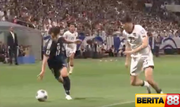 tandukan daichi kamada robek gawang timnas indonesia jepang unggul 2 0