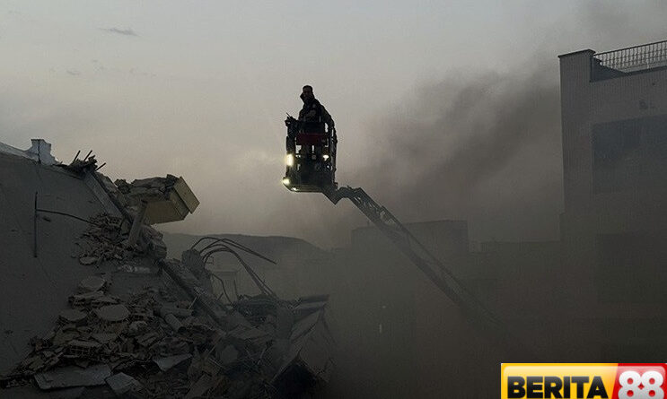 trump peringatkan iran masih banyak lagi yang akan datang