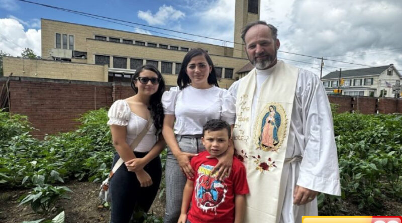 as tangkap tukang kayu bernama yesus