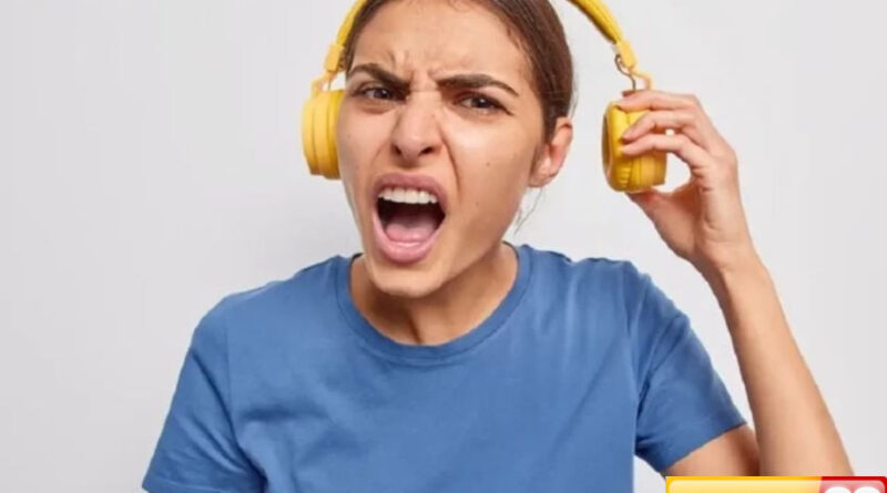 dokter ui bagikan tips sehat pakai headset setiap hari agar tak tuli di usia muda