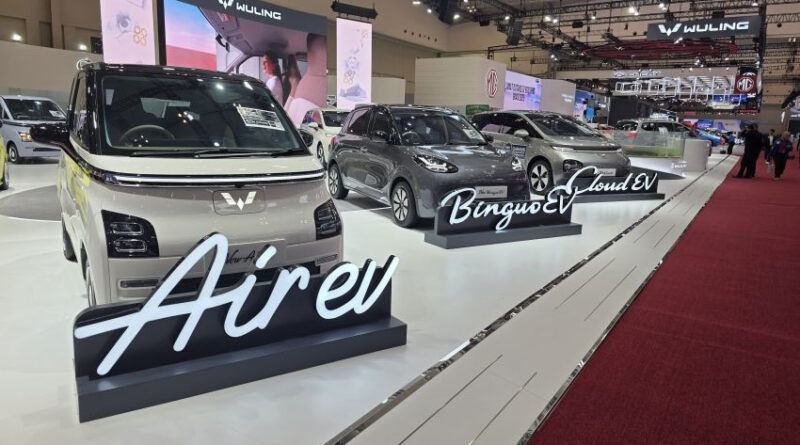 harga runtuh di giias 2025 wuling air ev tembus rp160 juta binguoev diskon nyaris rp100 juta