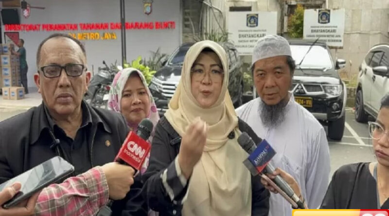 jokowi sebut ada agenda politik besar di balik isu ijazah palsu dokter tifa tidak usah stress