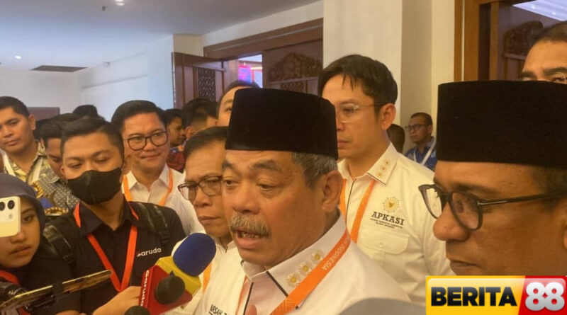 mk pisahkan pemilu nasional dan lokal apkasi masa jabatan kepala daerah harus diperpanjang 2 tahun
