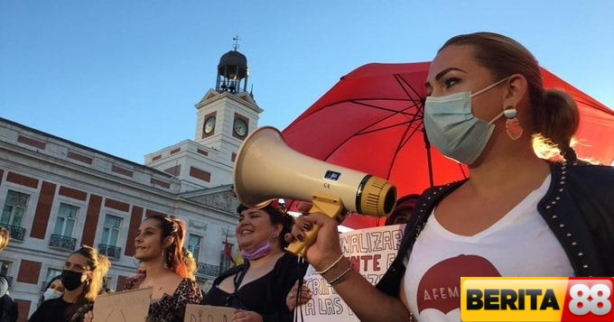 partai berkuasa di spanyol larang pejabat gunakan uang negara untuk bayar psk 2