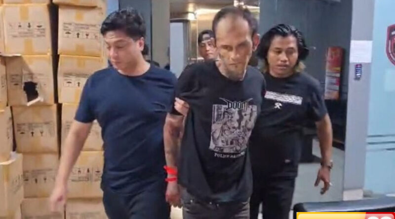 penampakan pelaku pembunuhan pria yang tewas tertutup sarung di tangsel