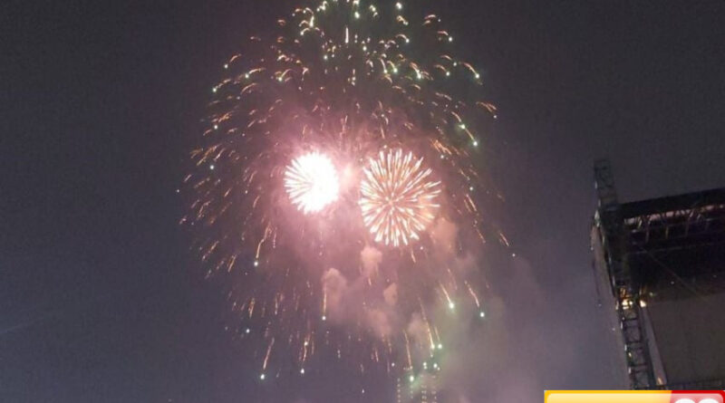 pesta kembang api meriahkan penutupan jakarta fair 2025