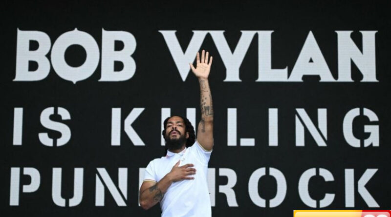 polisi inggris turun tangan usai bob vylan serukan matilah idf di glastonbury 2025