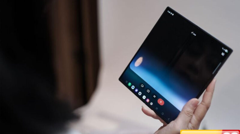 ponsel lipat bukan lagi gimmick 3 alasan ini mungkin membuat anda beralih di 2025